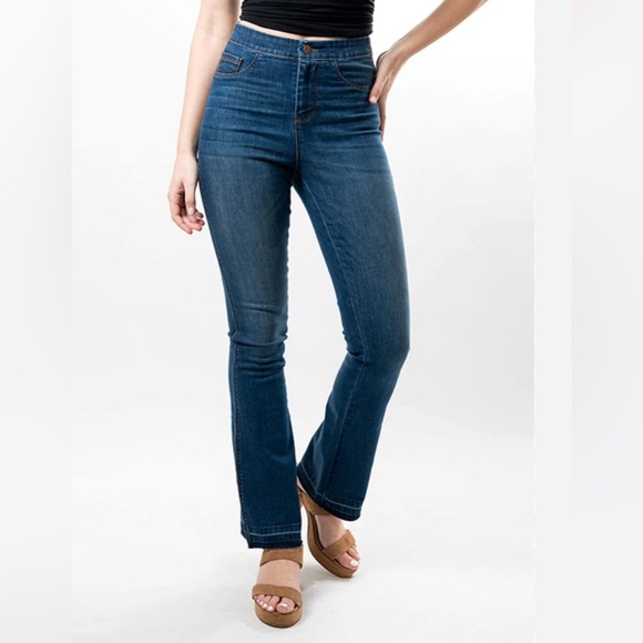 New Cenia ConVi Jeans, Size 14, Undone hem bootcut body shaping jeans - Picture 2 of 9